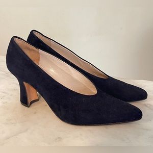 Vintage Via Spaga Black Suede Pumps